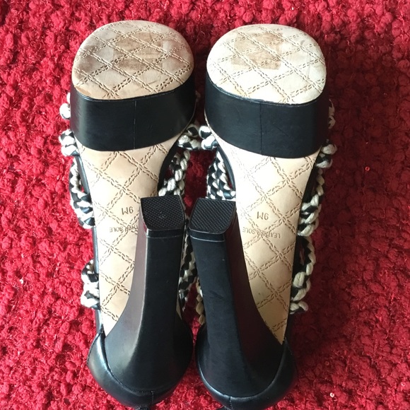 L.A.M.B black Morisa platform sandals - Picture 3 of 4